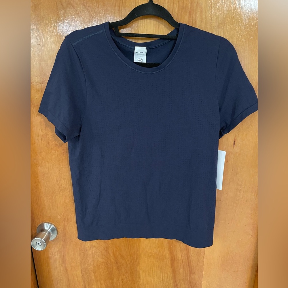 NWT Athleta In Motion Seamless Tee - Picture 2 of 5